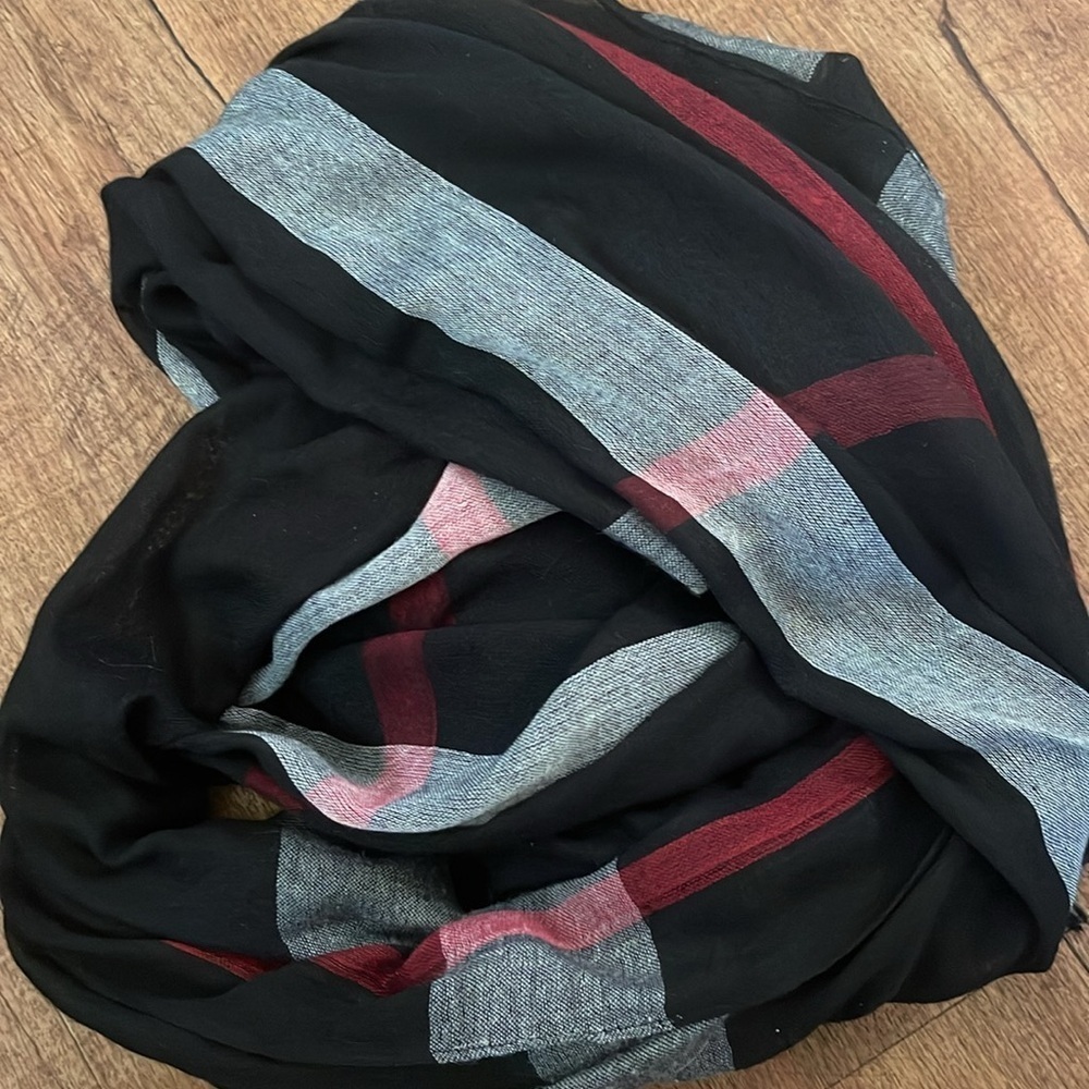 Red, black, and gray scarf with fringe - Picture 5 of 8